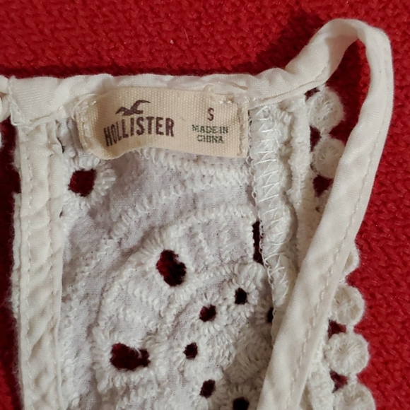 HOLLISTER white eyelet lace up detail top Small - Picture 7 of 8